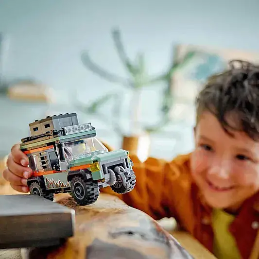 Lego City 4 x 4 Arazi Dağ Arabası 60447 - 12