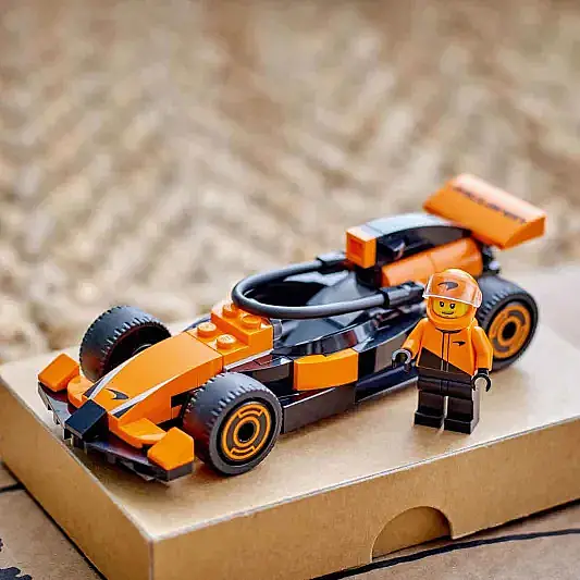 Lego City Mclaren Yarış Arabalı F1 Sürücüsü 60442 - 11
