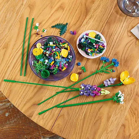 Lego Icons Kır Çiçekleri Buketi 10313 - 13