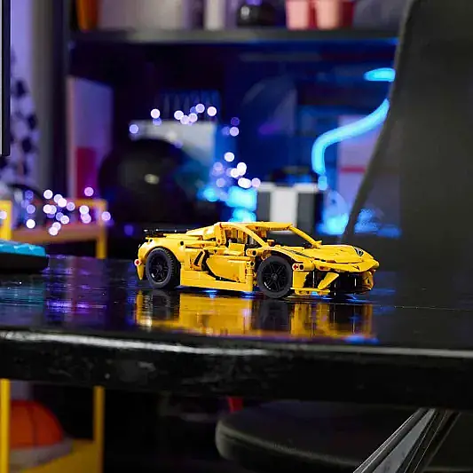 Lego Technic Chevrolet Corvette Stingray 42205 - 10